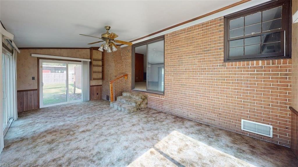 110 Joanne Dr Property Photo 24