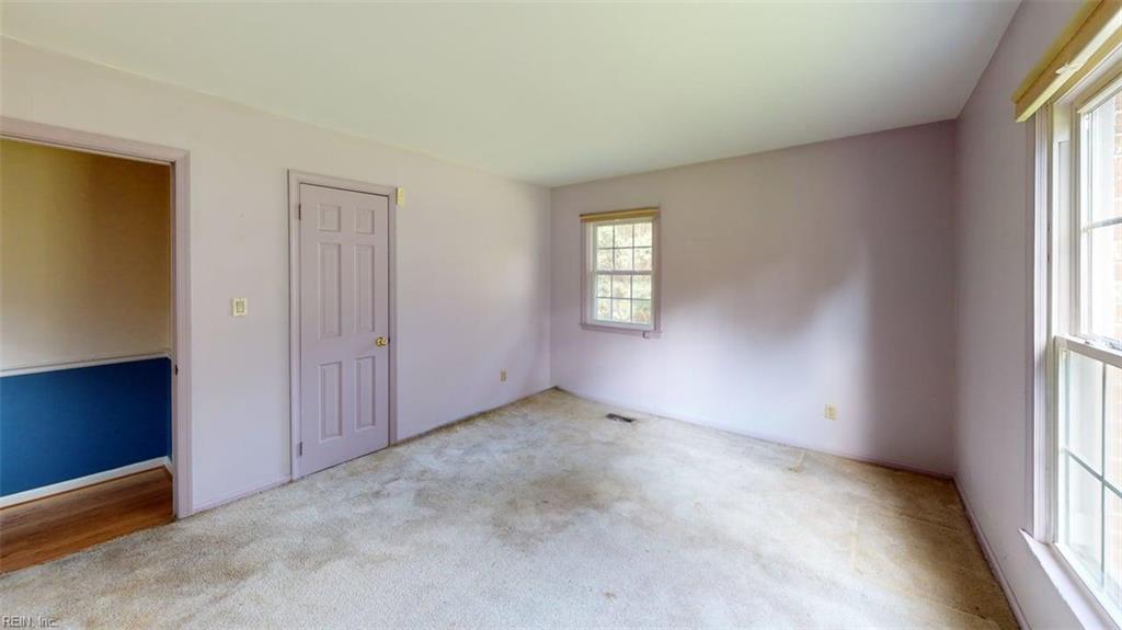 110 Joanne Dr Property Photo 41