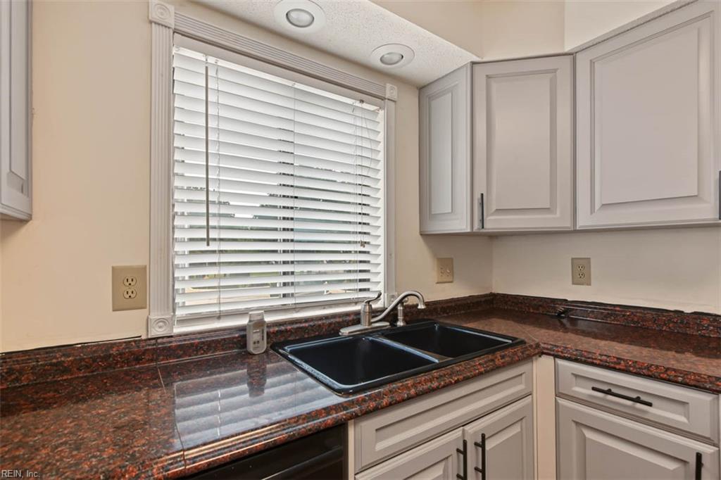 7501 River Rd Property Photo 21
