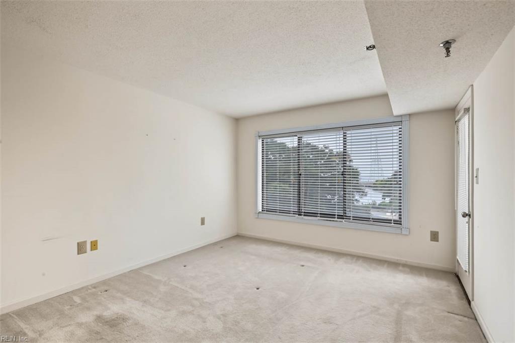 7501 River Rd Property Photo 24
