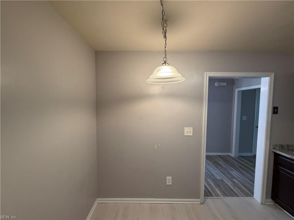 502 Kempsville Greens Ct Property Photo 4