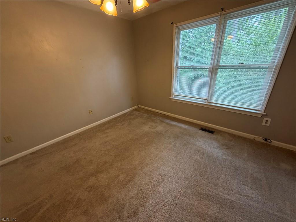 502 Kempsville Greens Ct Property Photo 18
