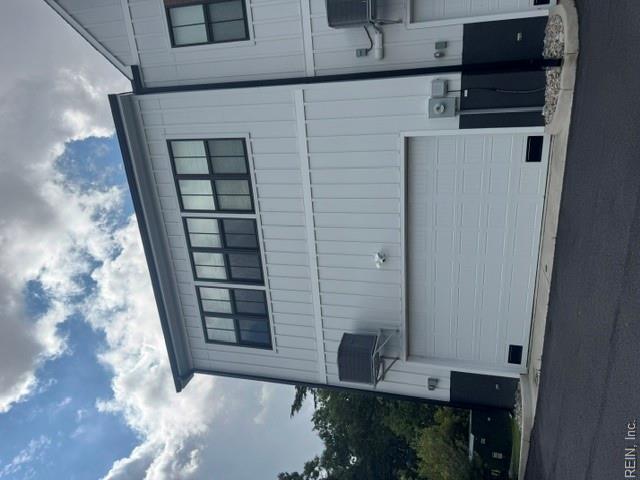 400 Carolina Ave Property Photo 3