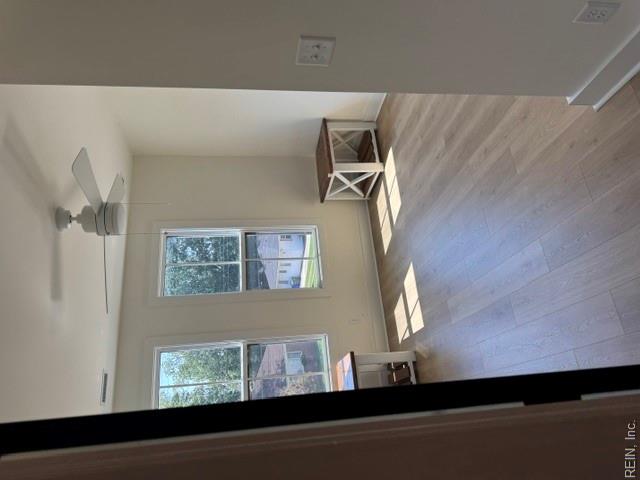 400 Carolina Ave Property Photo 26