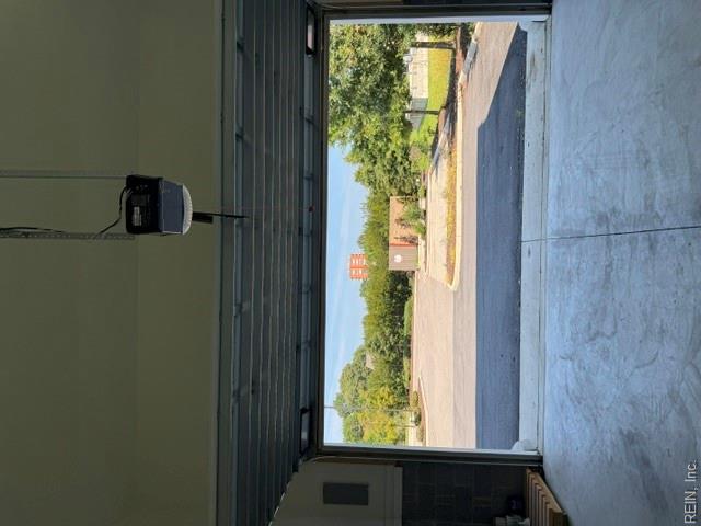 400 Carolina Ave Property Photo 29