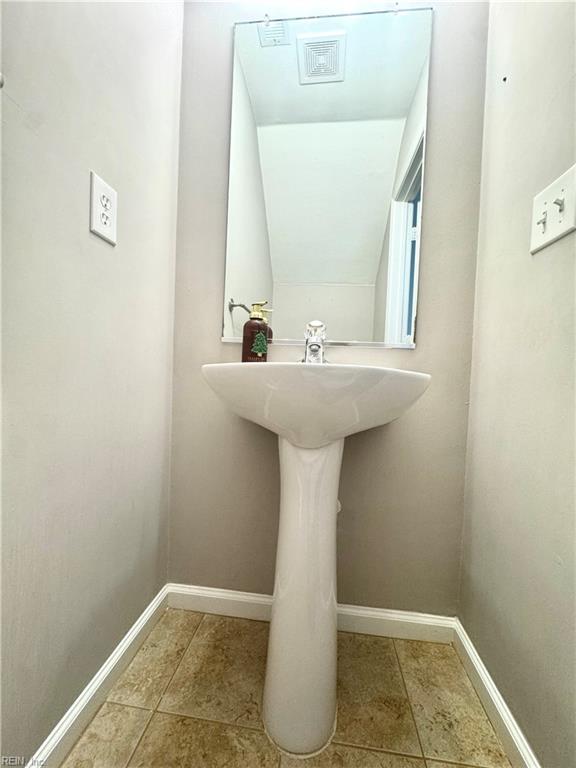 3210 Duke Of Glouchester Dr Property Photo 17