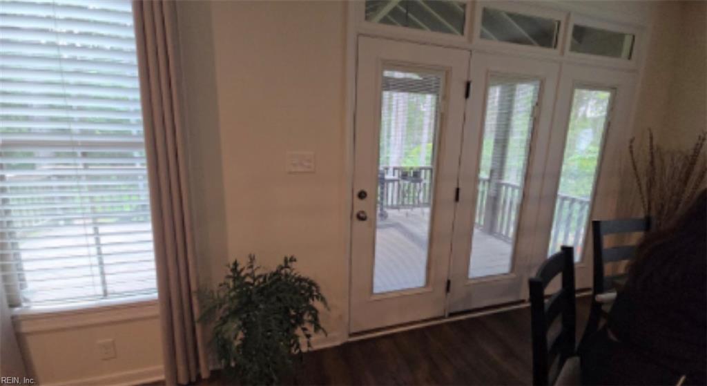 5079 Brandon Pines Way Property Photo 8