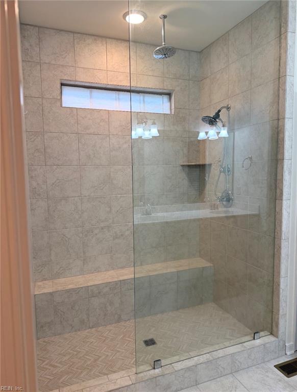 5079 Brandon Pines Way Property Photo 18