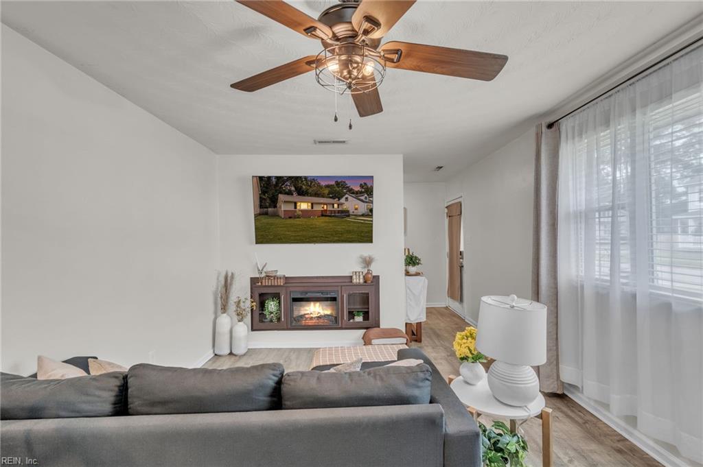 2015 Camden Ave Property Photo 22