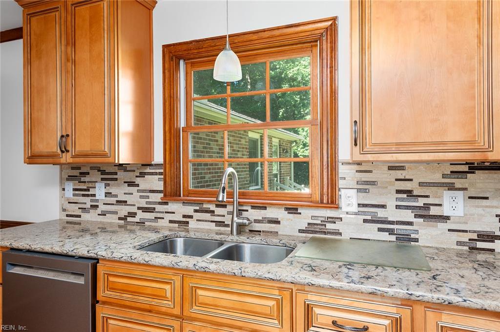 175 Cabell Dr Property Photo 14