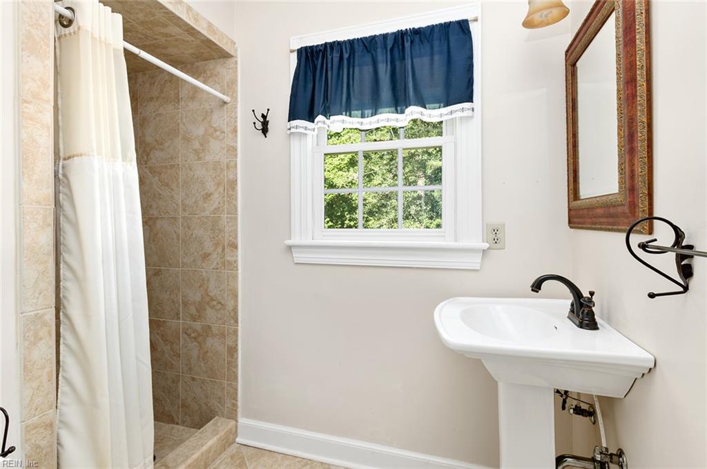 175 Cabell Dr Property Photo 23