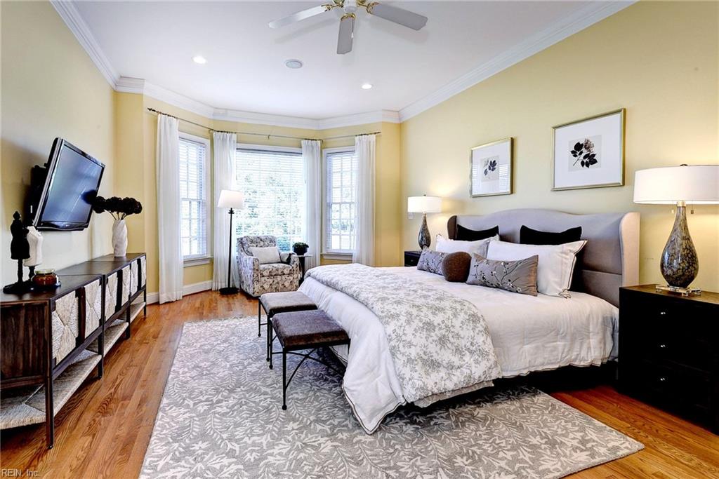 1625 Founders Hl N Property Photo 6