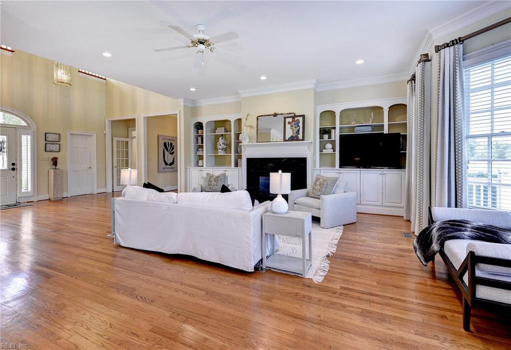 1625 Founders Hl N Property Photo 14