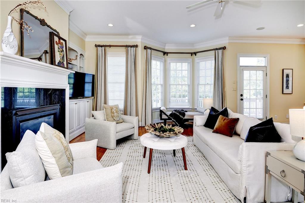 1625 Founders Hl N Property Photo 15