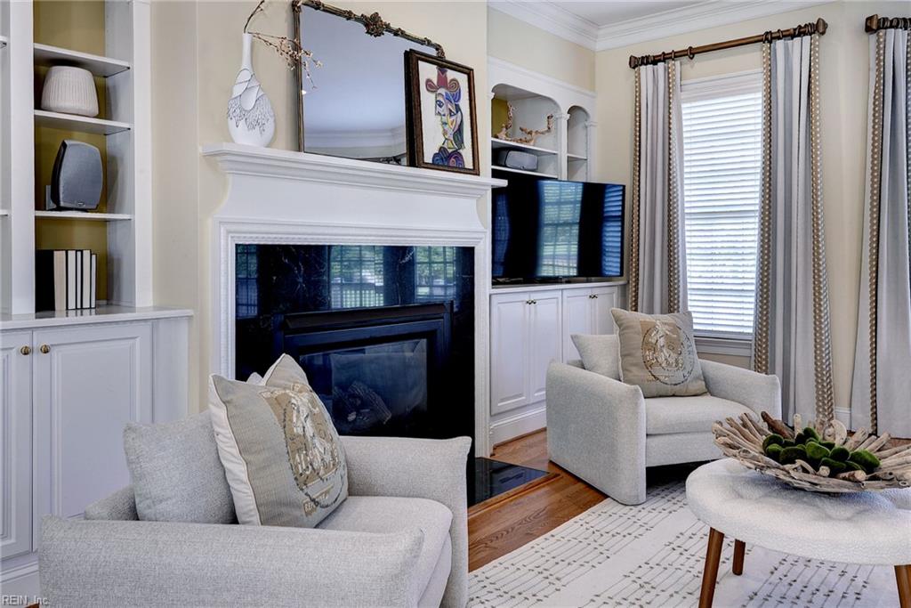 1625 Founders Hl N Property Photo 17