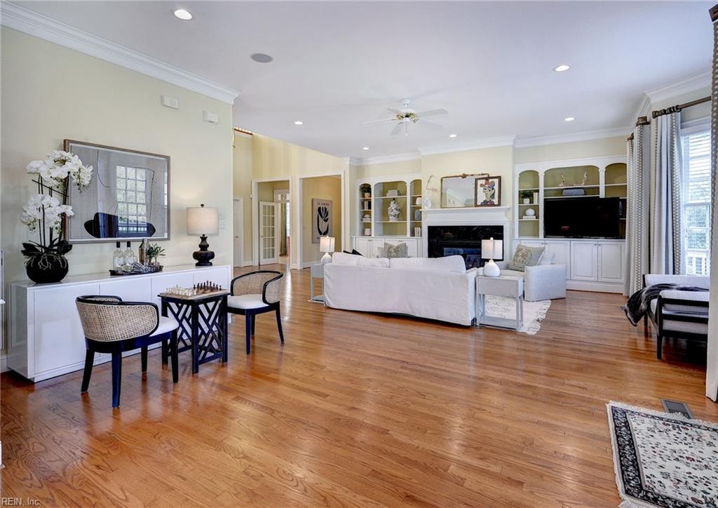 1625 Founders Hl N Property Photo 18