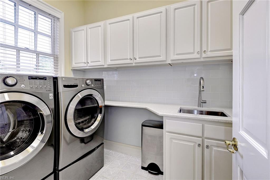 1625 Founders Hl N Property Photo 26