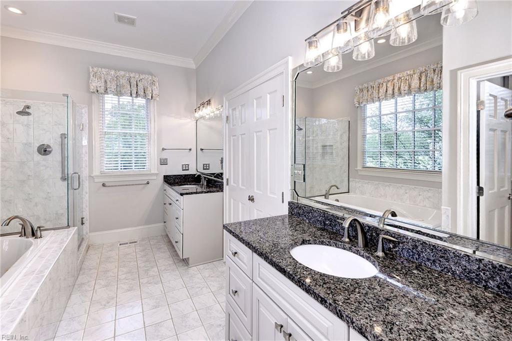 1625 Founders Hl N Property Photo 32