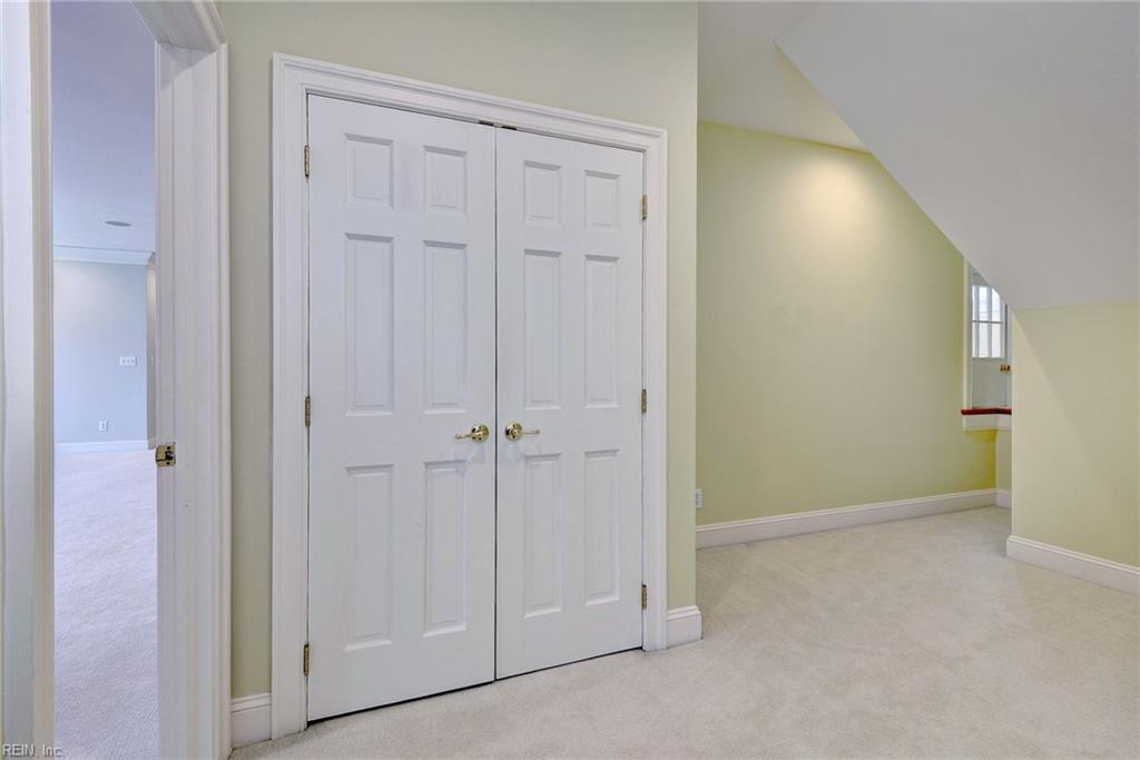 1625 Founders Hl N Property Photo 38