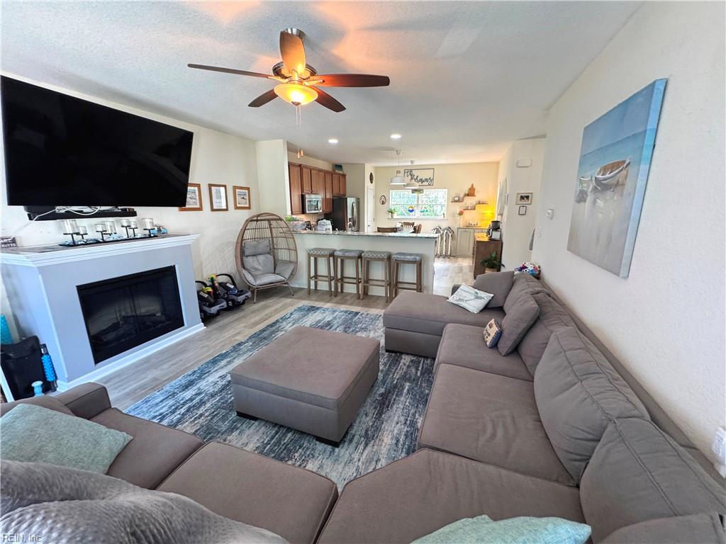 420 Heron Lndg Property Photo 7