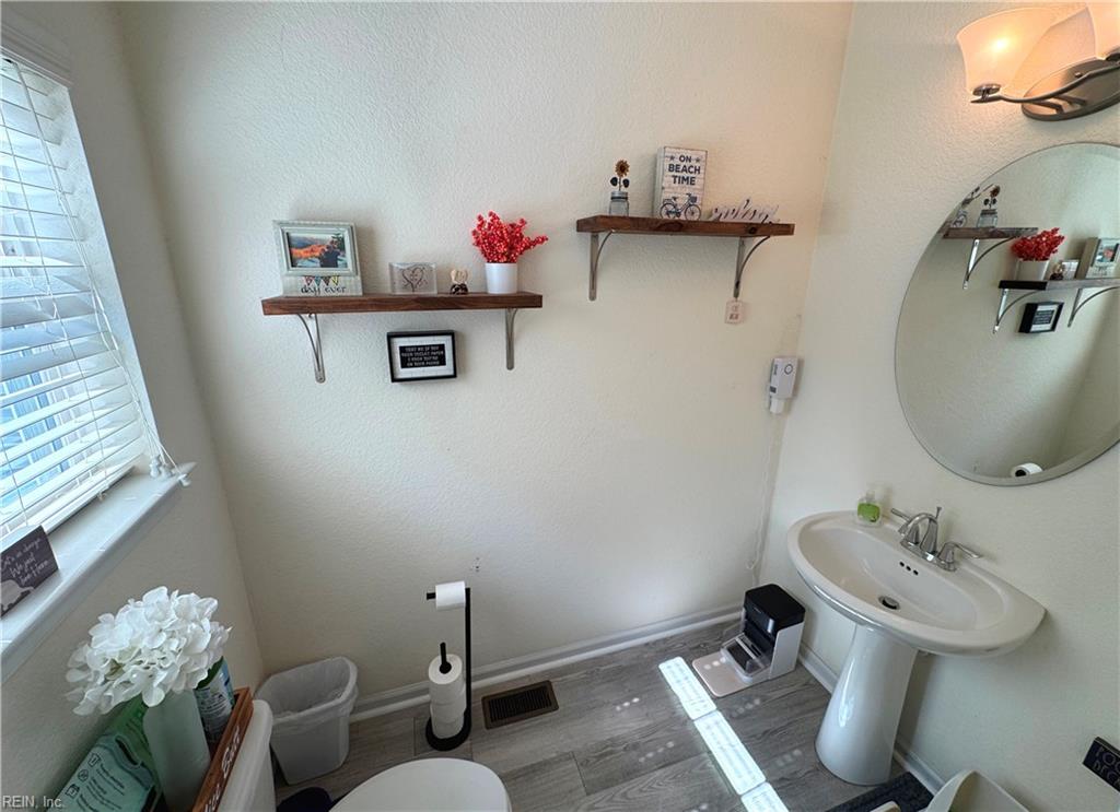 420 Heron Lndg Property Photo 15