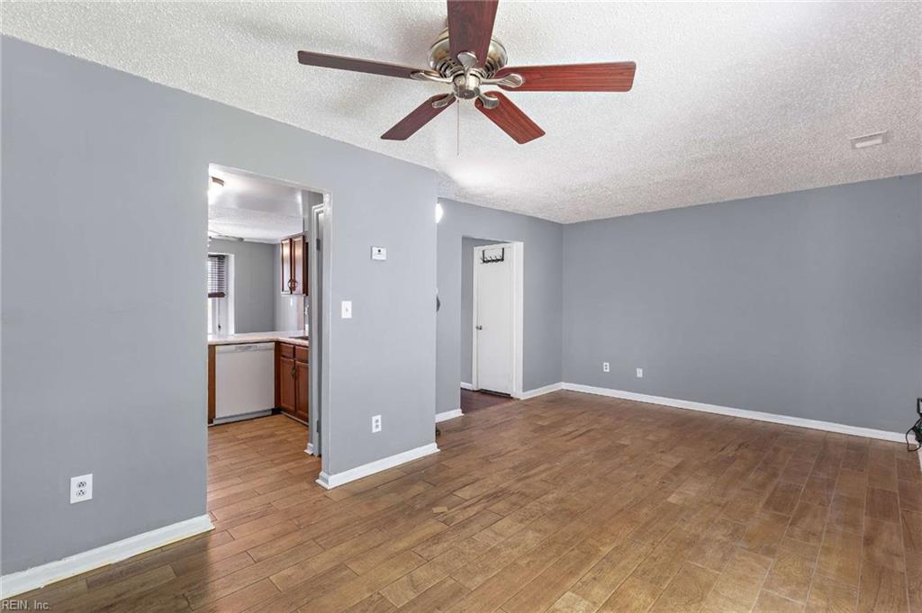 3454 Waltham Cir Property Photo 6