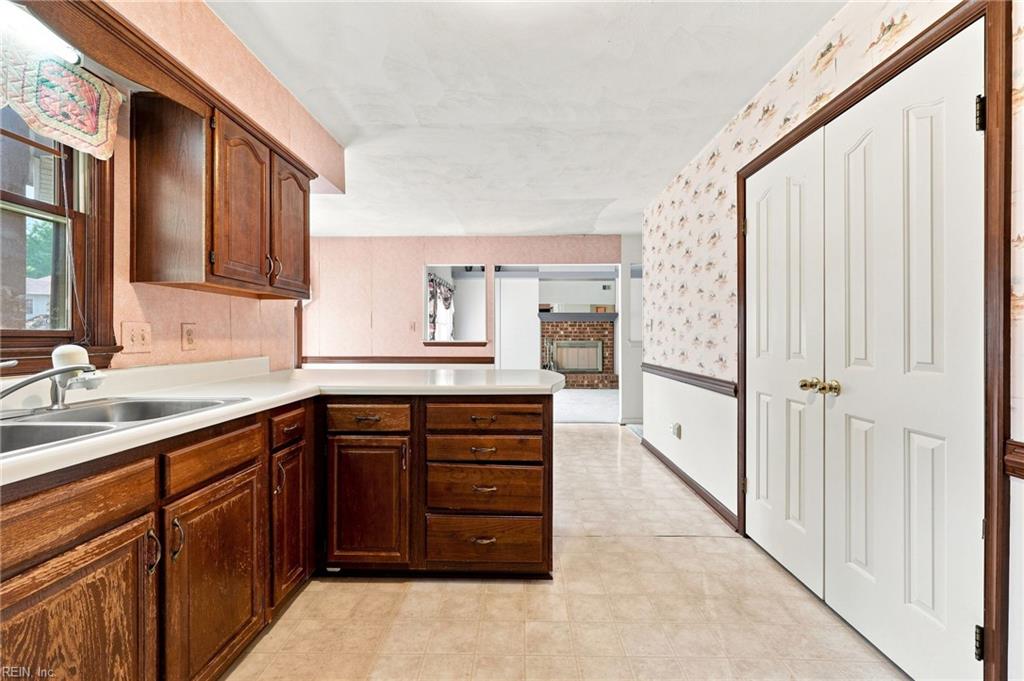 1800 Clearwater Ct Property Photo 13