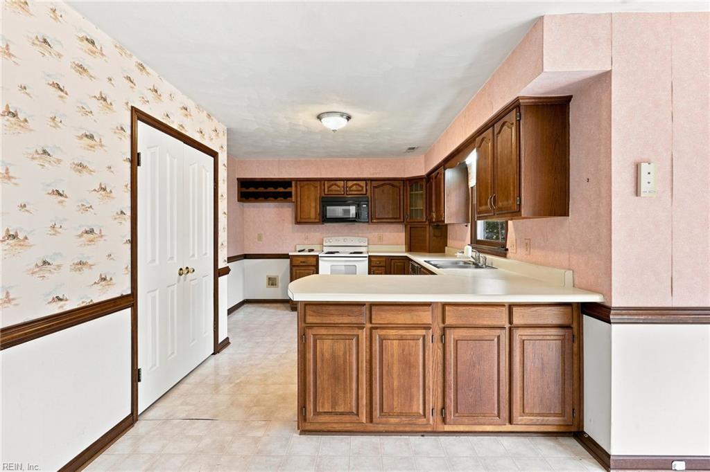 1800 Clearwater Ct Property Photo 14