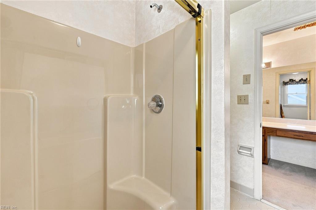 1800 Clearwater Ct Property Photo 17