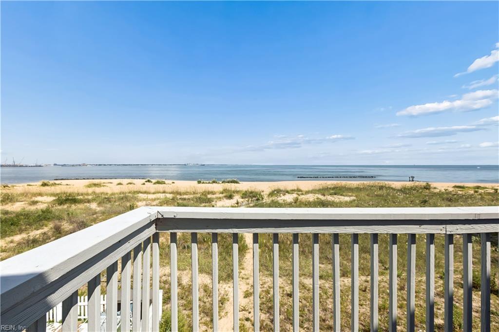 1224 W Ocean View Ave Property Photo 3