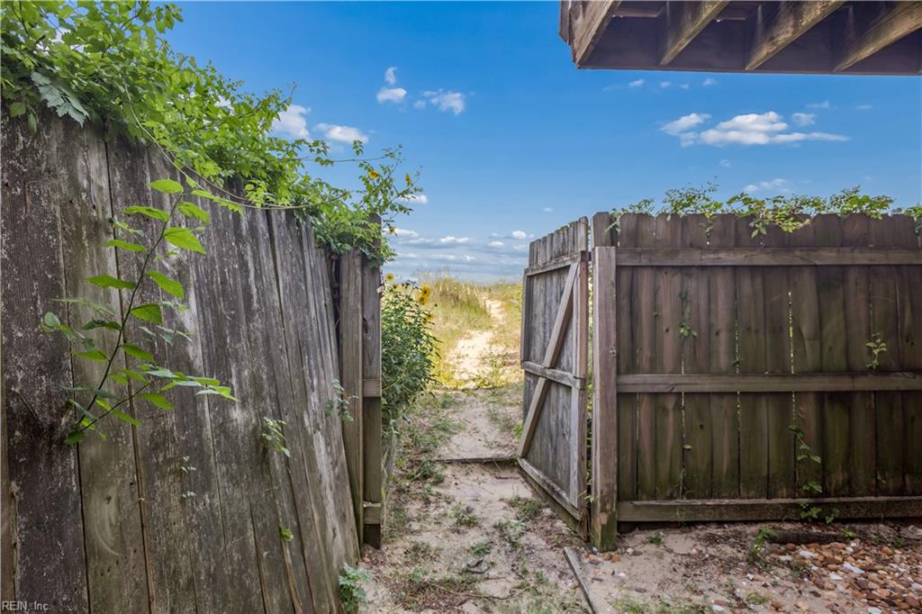 1224 W Ocean View Ave Property Photo 35