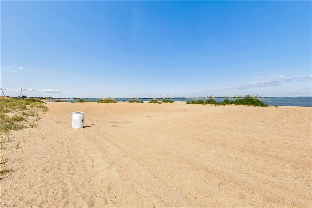 1224 W Ocean View Ave Property Photo 40