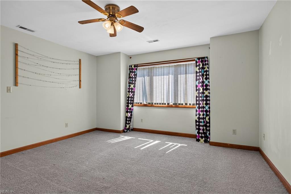 9327 Rivershore Dr Property Photo 28