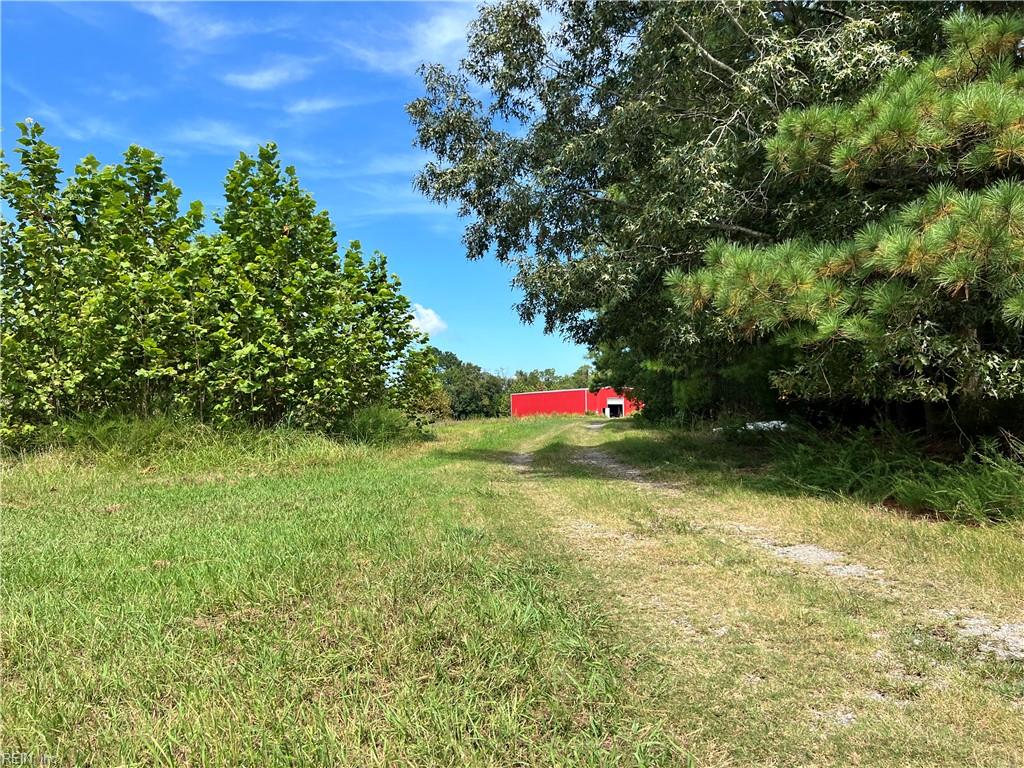 7399 Crittenden Rd Property Photo 21