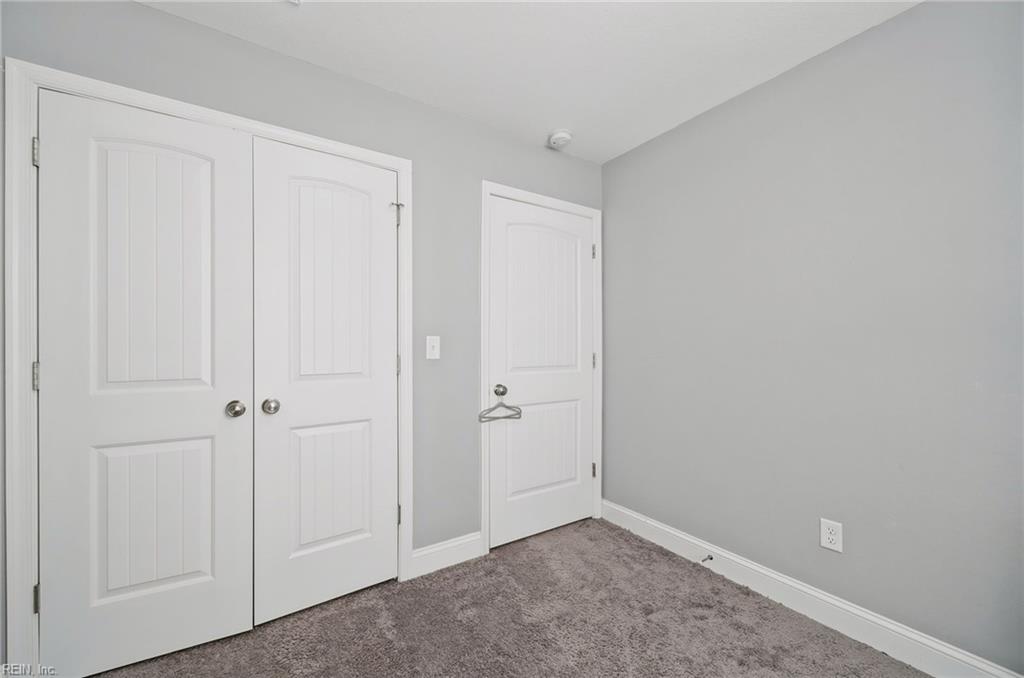 524 Harriett St Property Photo 12