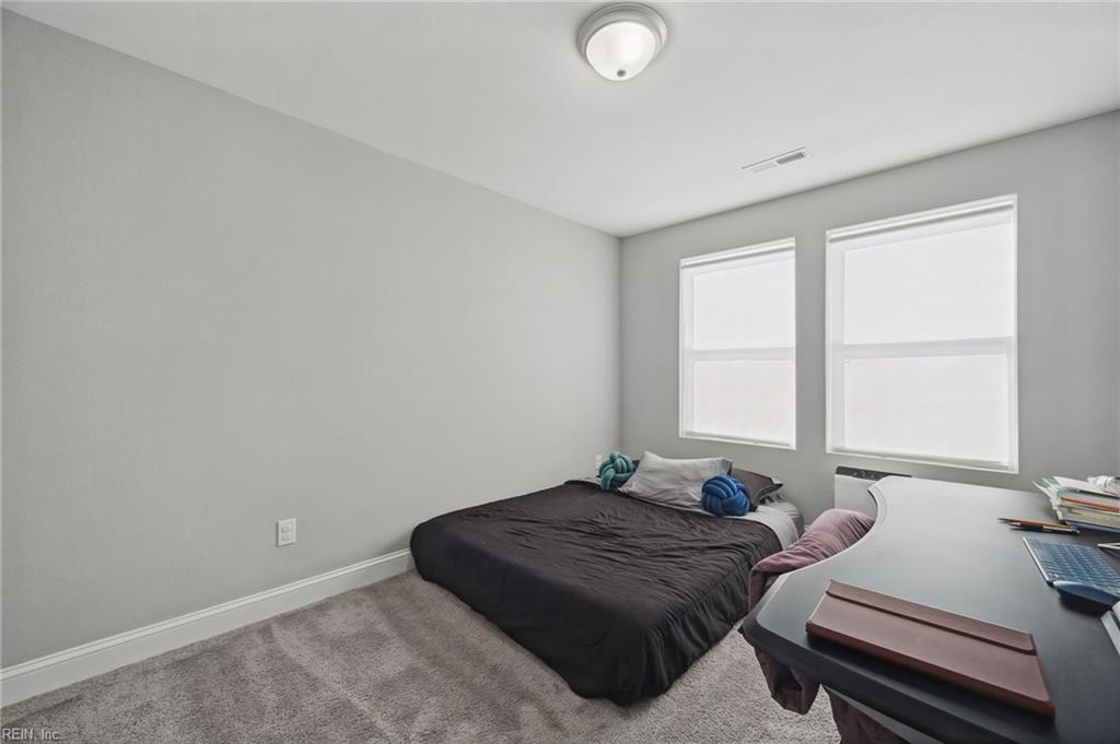 524 Harriett St Property Photo 13