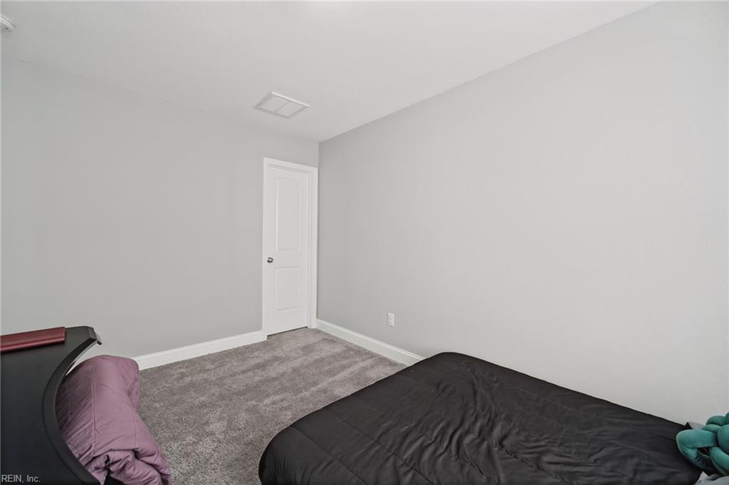 524 Harriett St Property Photo 14