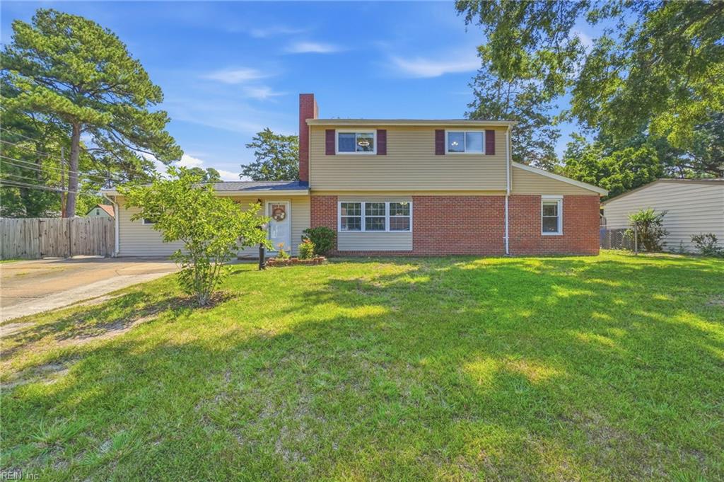 556 Caren DR Property Photo 1