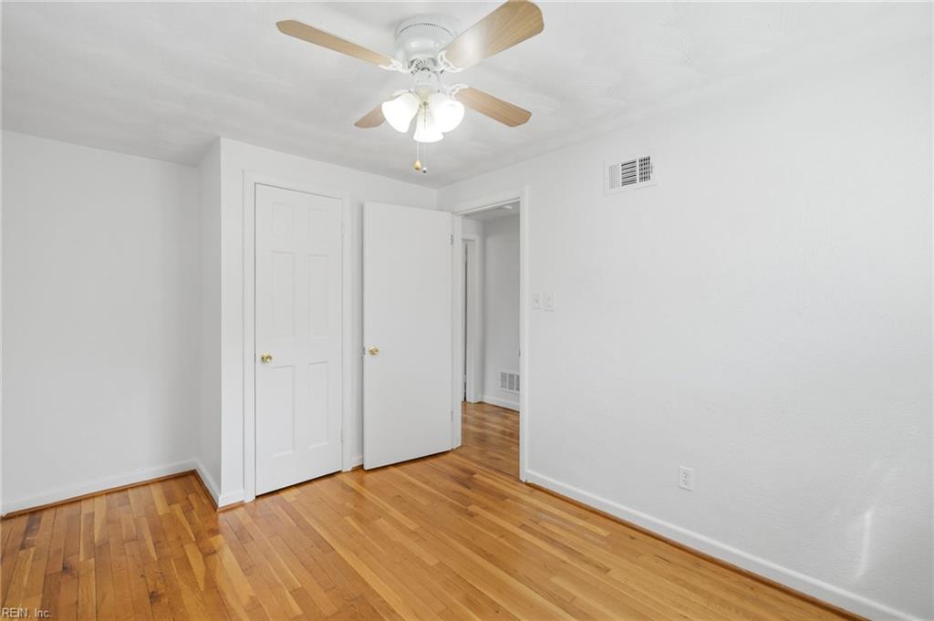 556 Caren Dr Property Photo 34