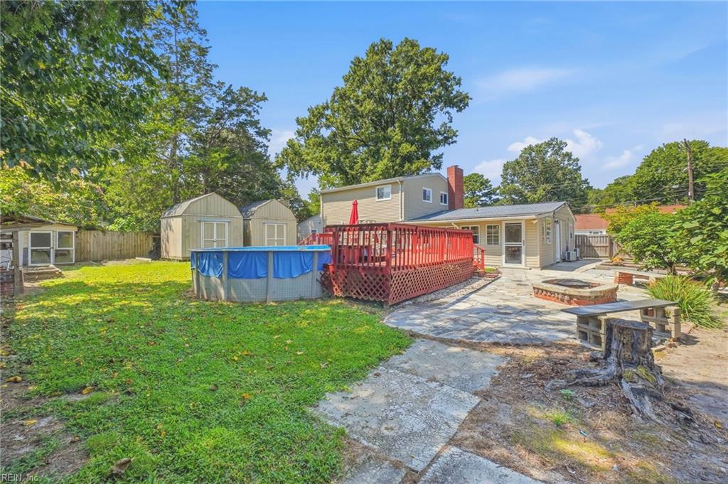 556 Caren Dr Property Photo 45