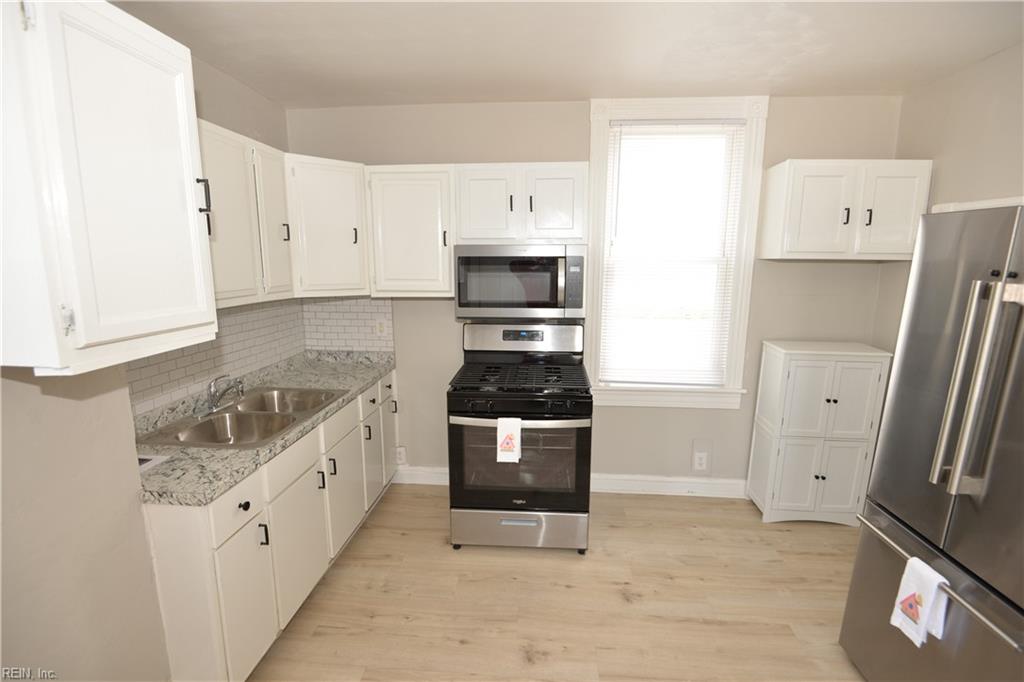 1700 Mcdaniel St Property Photo 6