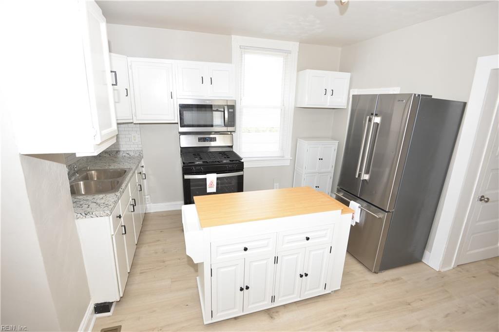 1700 Mcdaniel St Property Photo 11