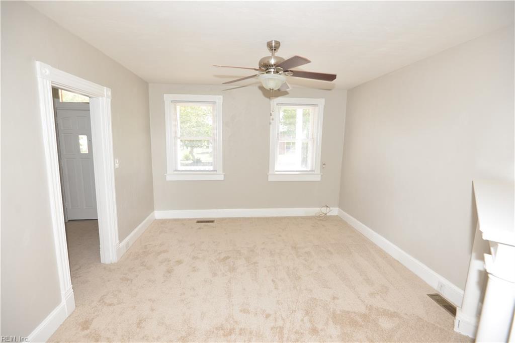 1700 Mcdaniel St Property Photo 13