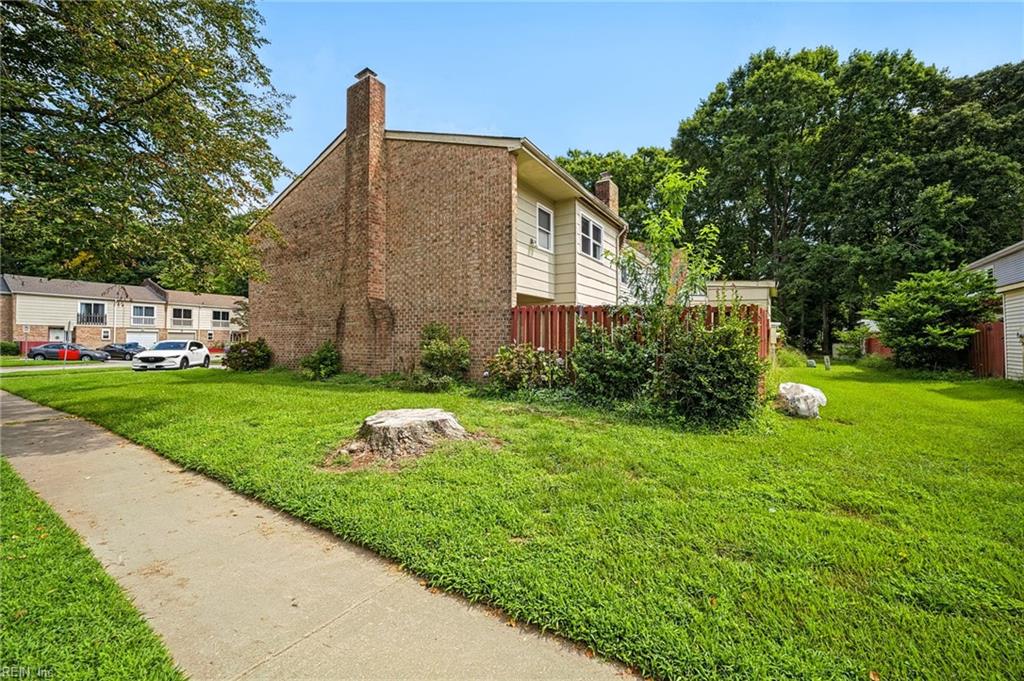 1361 Glyndon Dr Property Photo 8