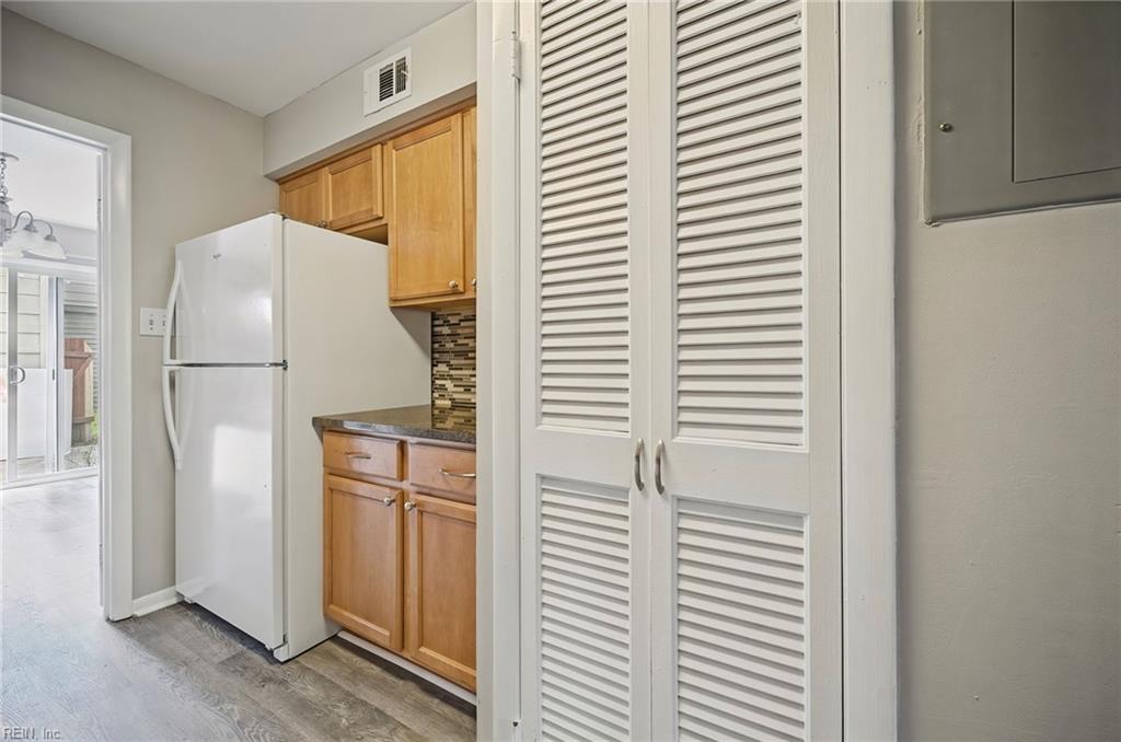 1361 Glyndon Dr Property Photo 14