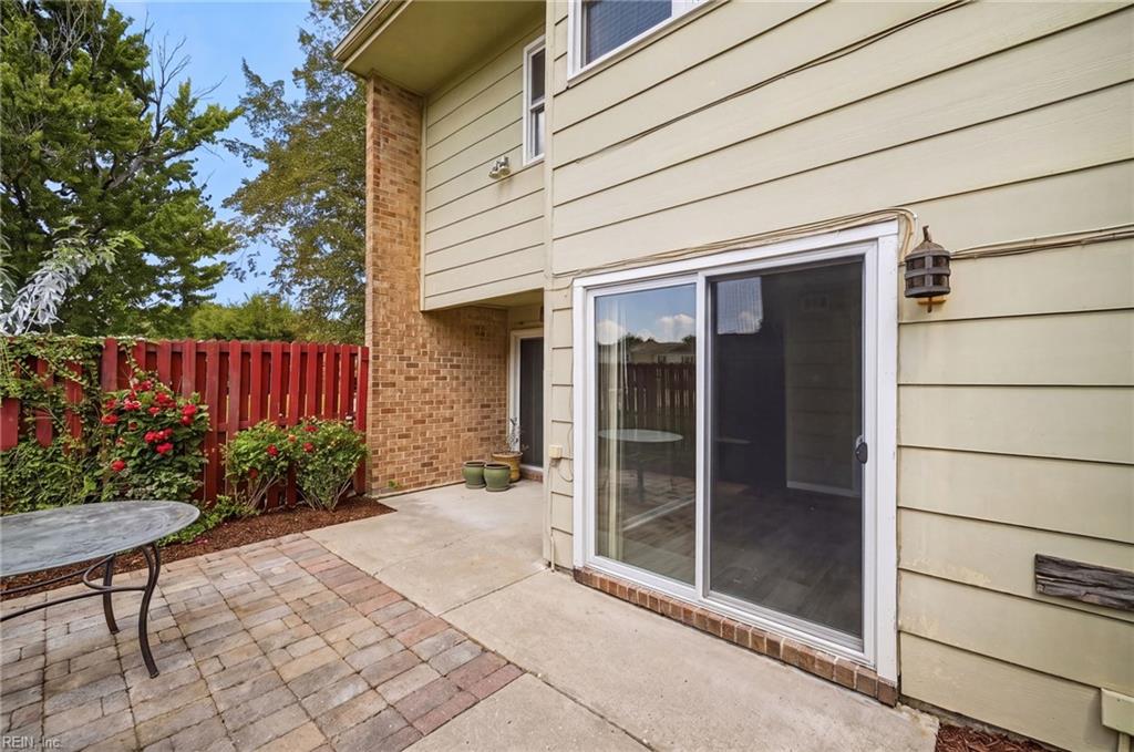 1361 Glyndon Dr Property Photo 28