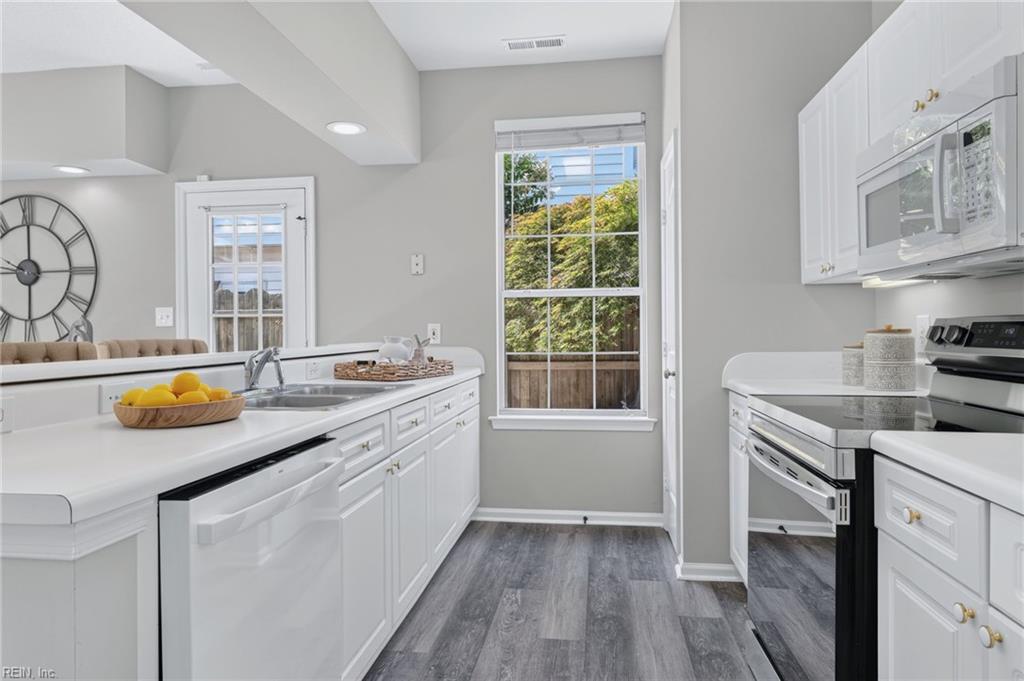 1833 Staple Inn Dr Property Photo 14
