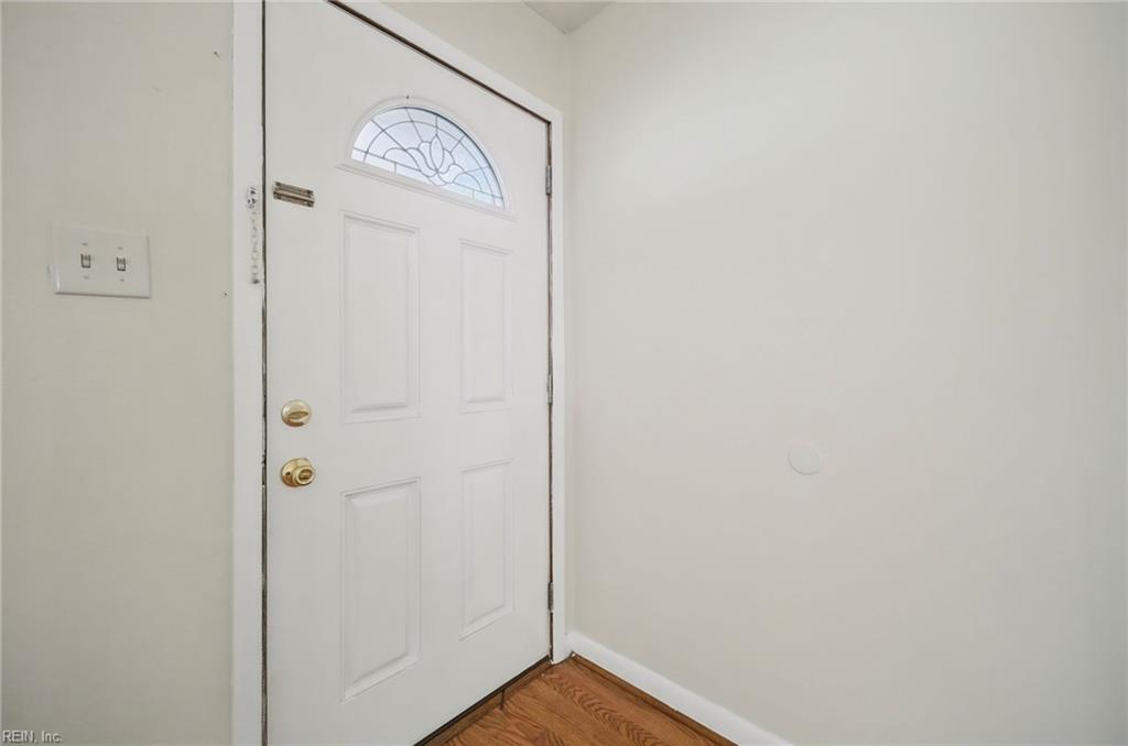 837 Trice Ter Property Photo 4