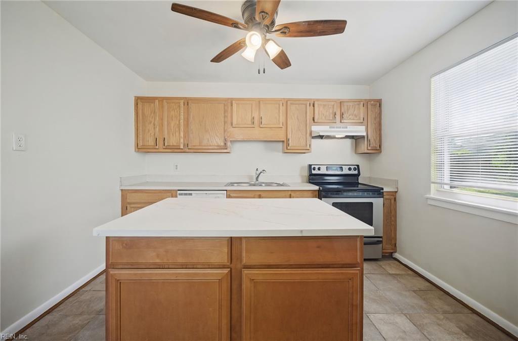 837 Trice Ter Property Photo 7