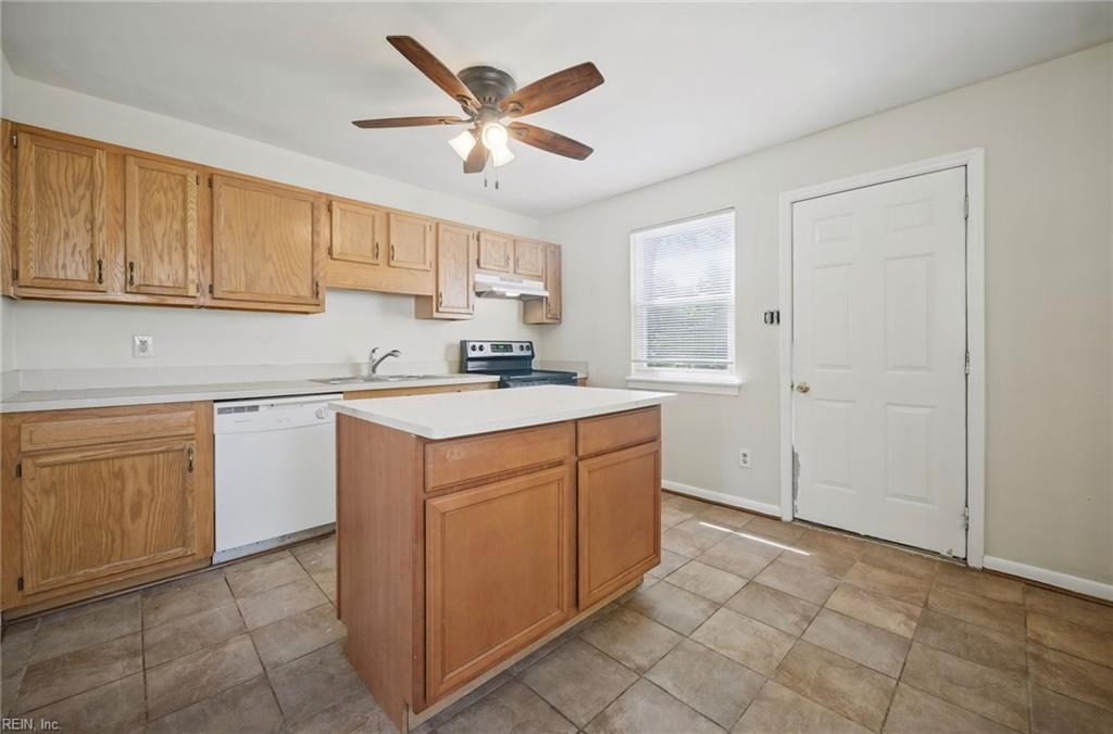 837 Trice Ter Property Photo 9